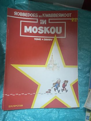 Cover van Robbedoes en Kwabbernoot in Moskou
