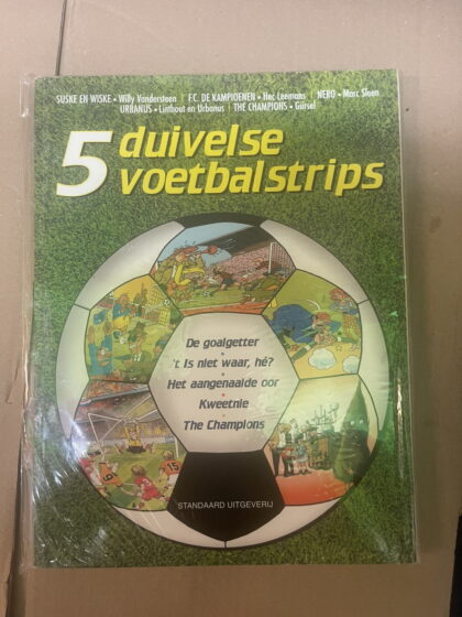 Cover van 5 duivelse voetbalstrips