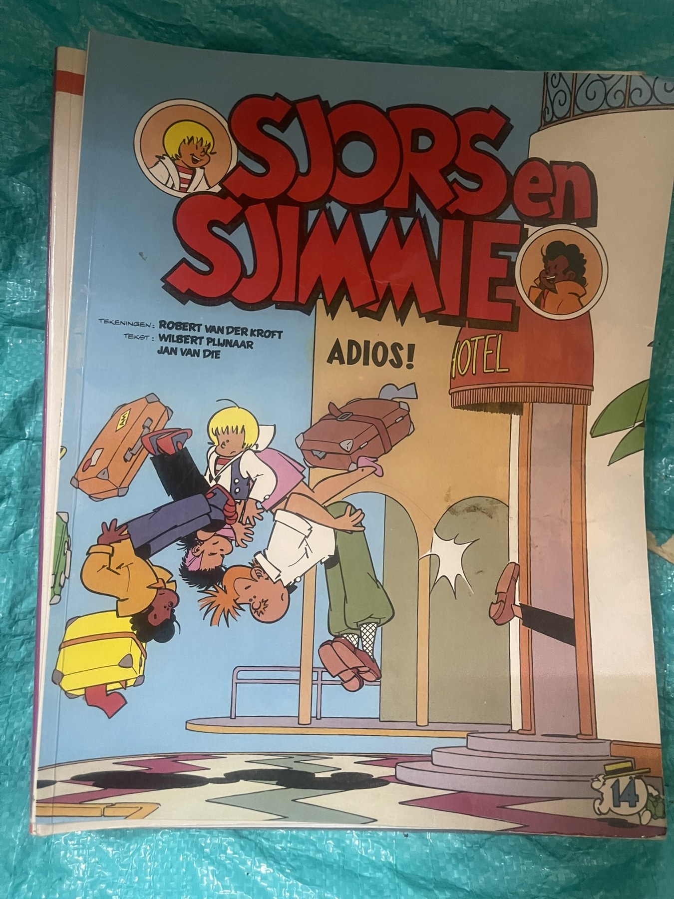 Cover van Adios!
