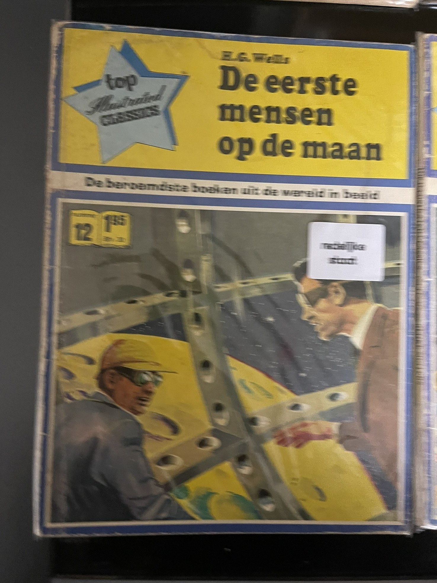 Cover van De eerste mensen op de maan