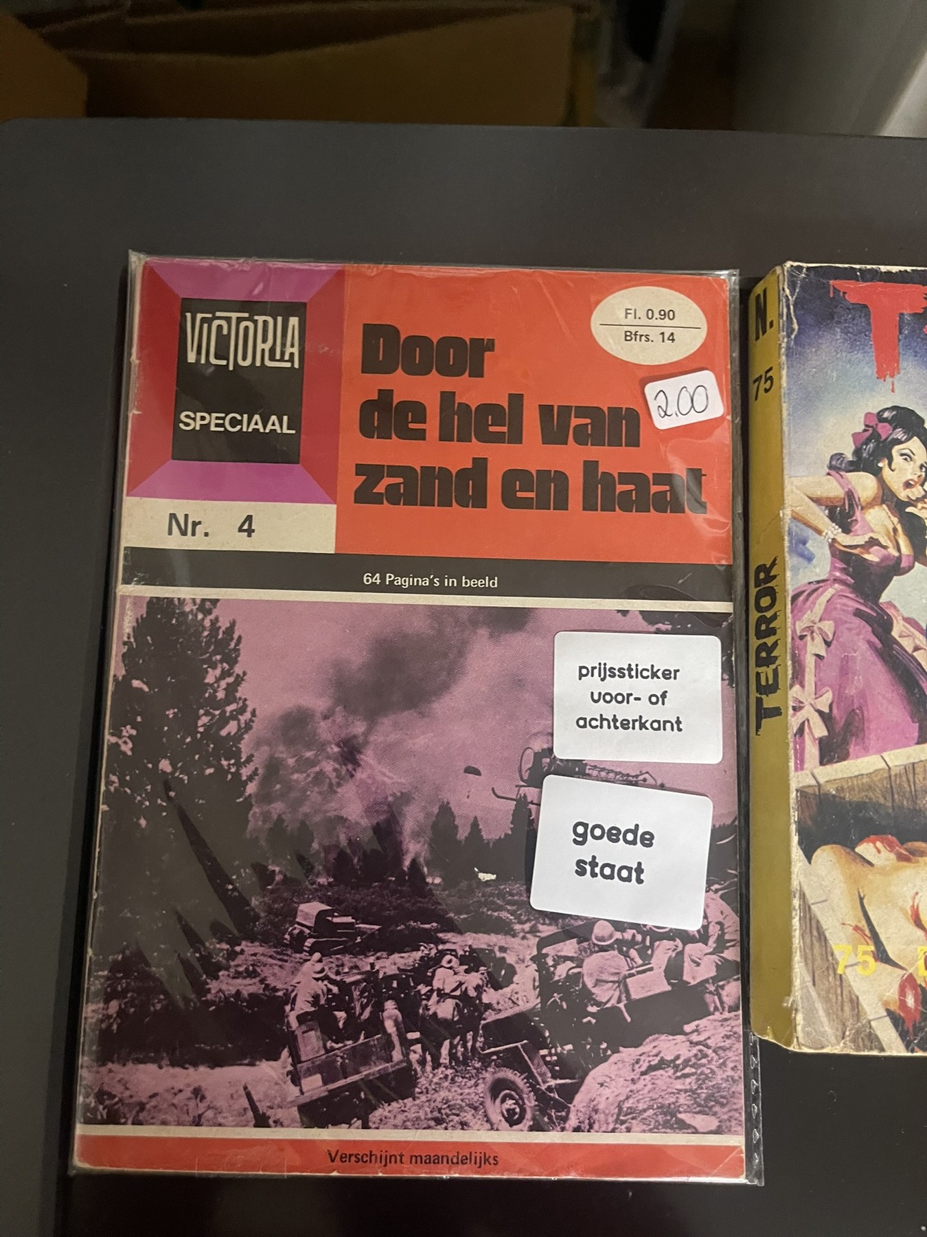 Cover van Victoria Special nr. 4 - Door de hel van zand en haat