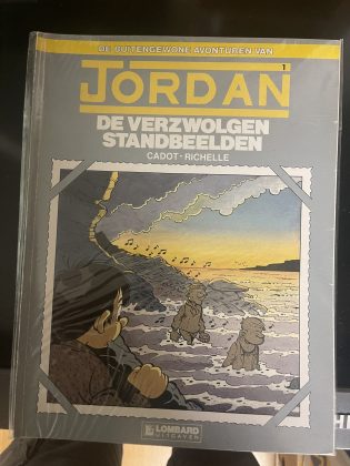 Cover van De verzwolgen standbeelden