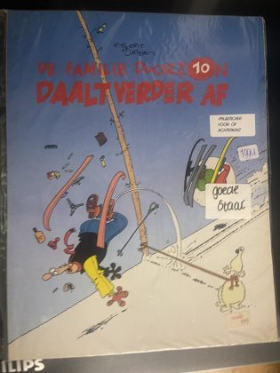 Cover van De familie Doorzon daalt verder af