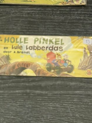 Cover van Holle Pinkel en luie Labberdas