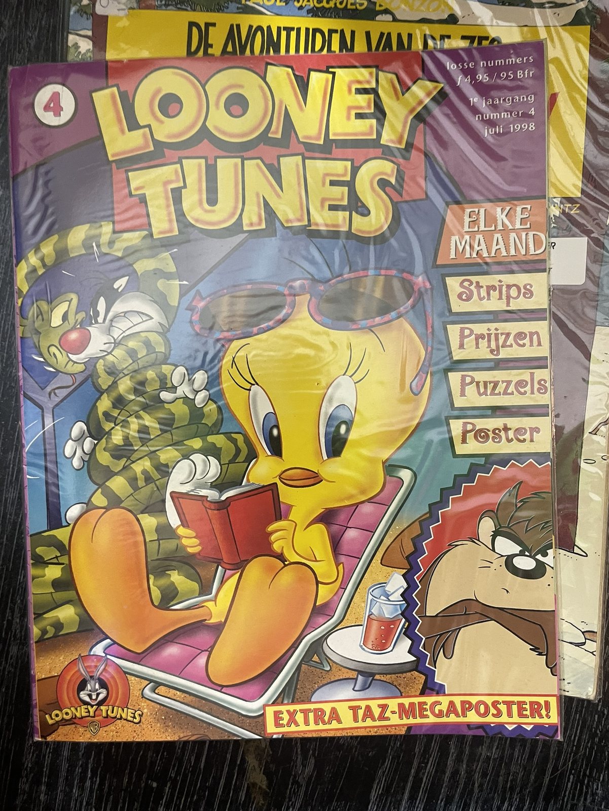 Cover van Looney Tunes 4