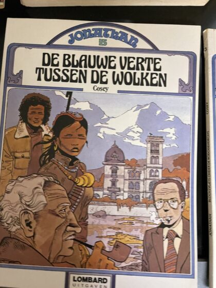 Cover van De blauwe verte tussen de wolken