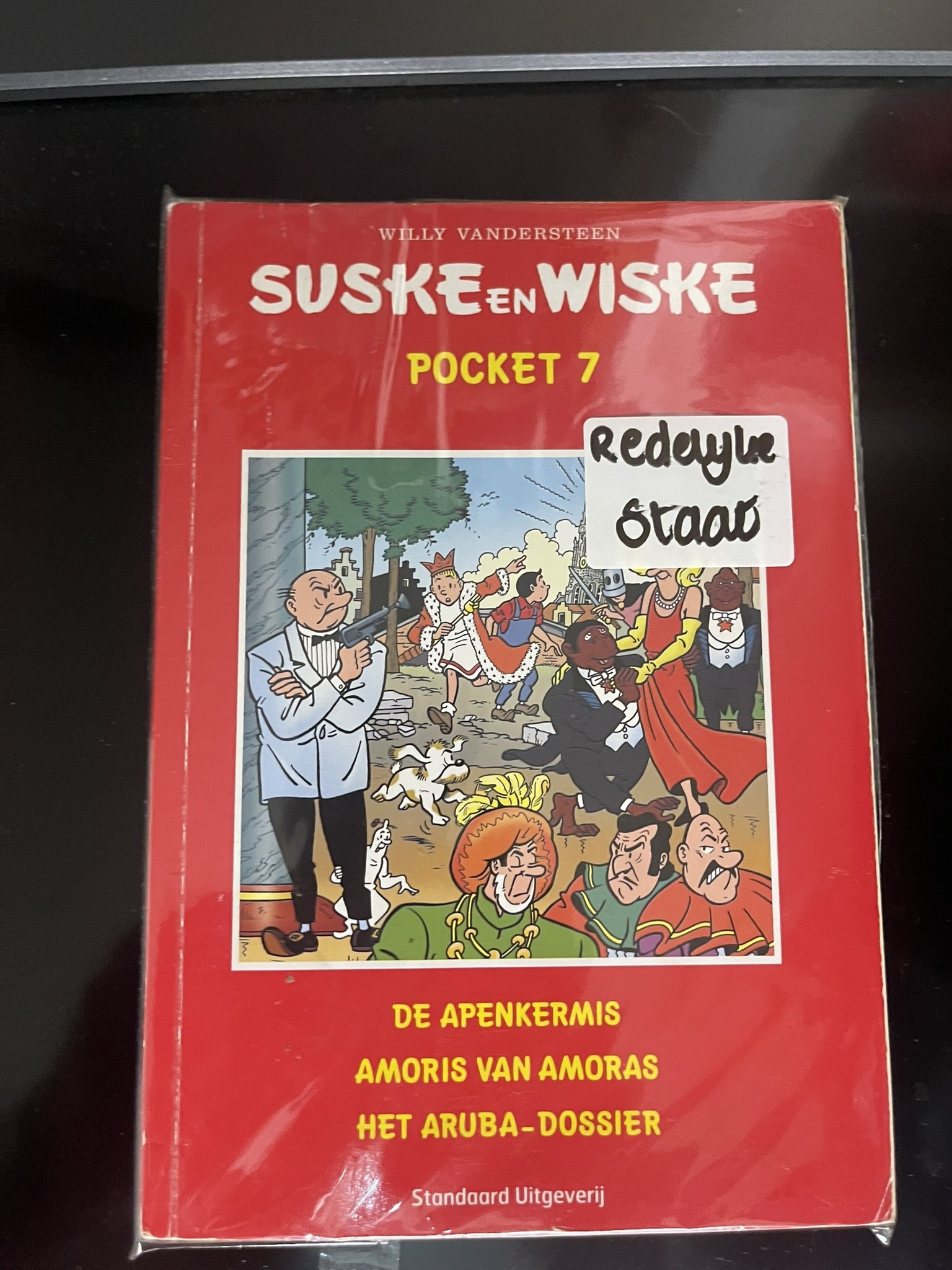 De apenkermis + Amoris van Amoras + Het Aruba-dossier