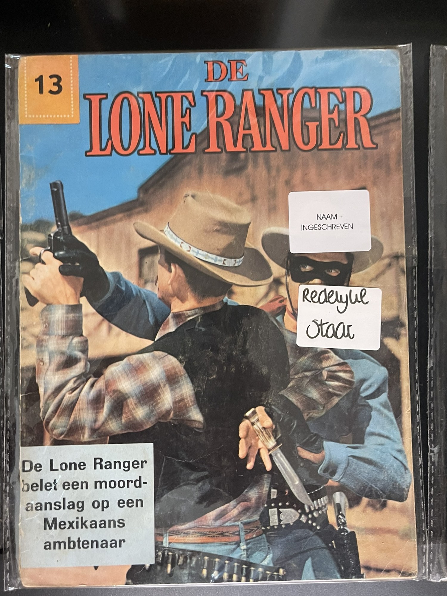 Cover van De Lone Ranger belet een moordaanslag op een Mexikaans ambtenaar