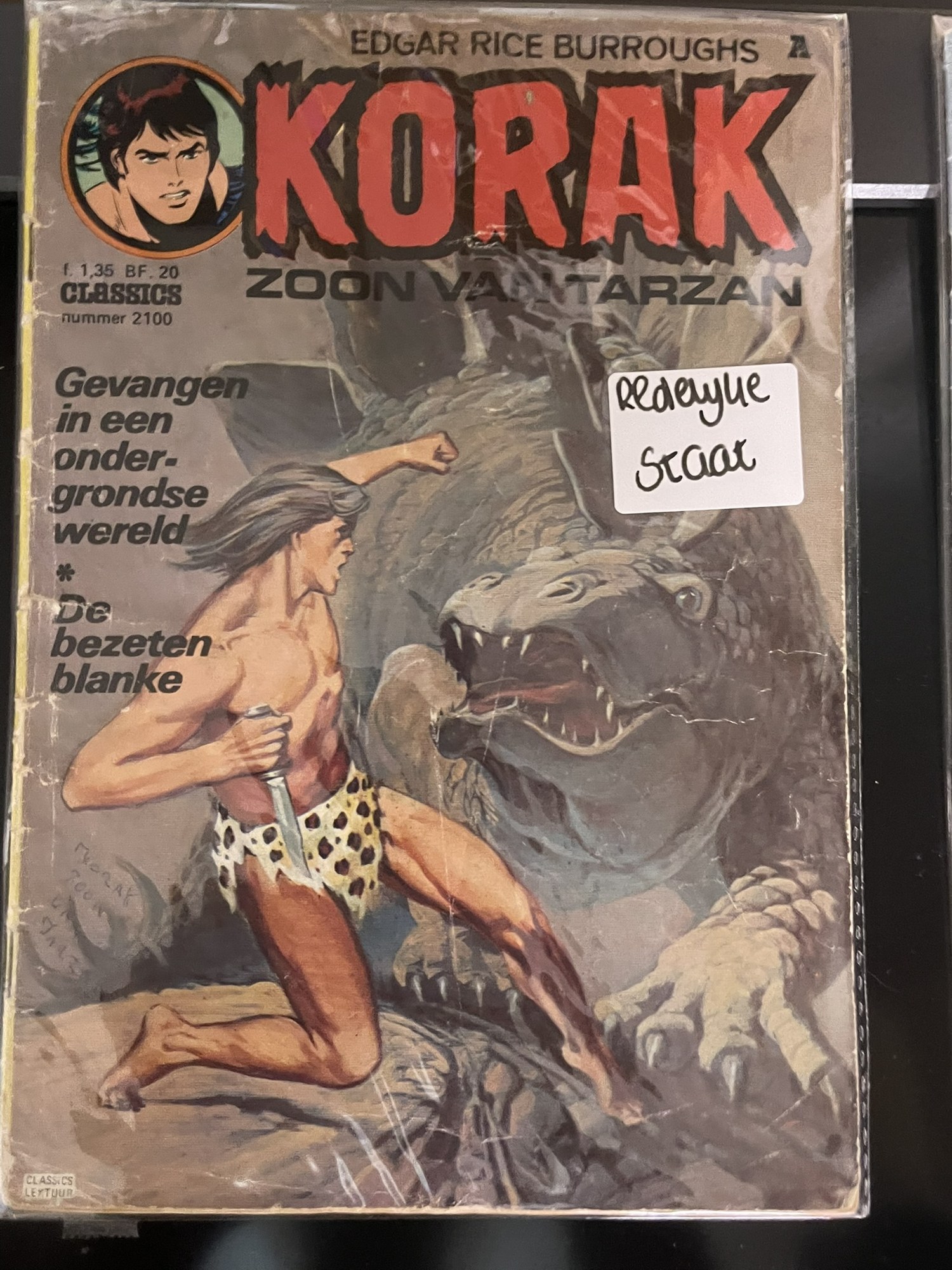 Cover van Gevangen in een ondergrondse wereld + De bezeten blanke