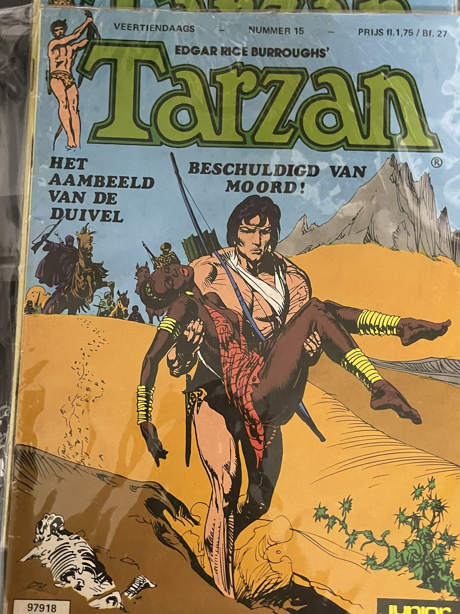 Cover van Het aambeeld van de duivel + Beschuldigd van moord!