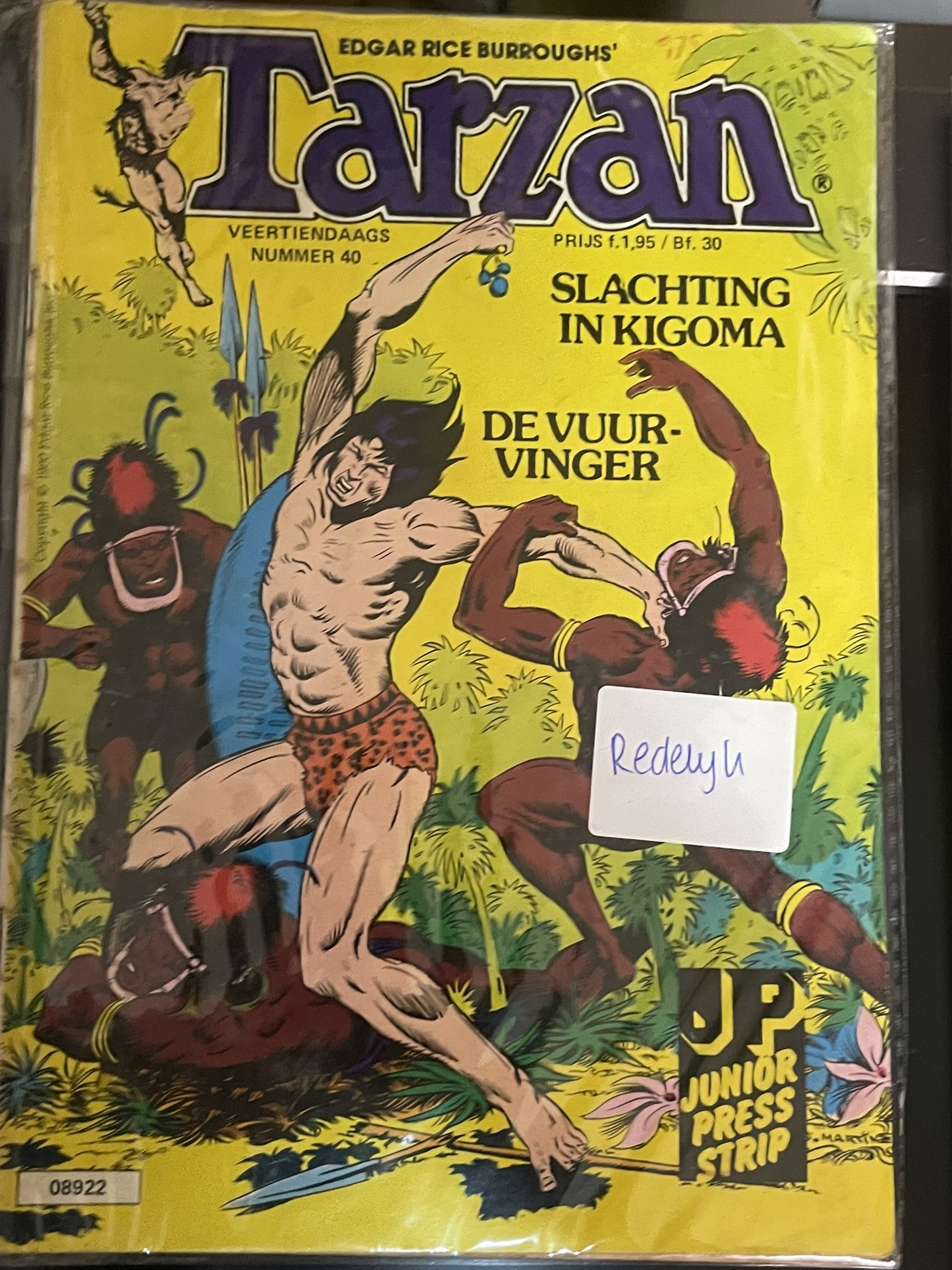Cover van Slachting in Kigoma + De vuurvinger