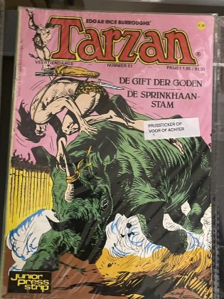 Cover van De gift der goden + De sprinkhaan-stam