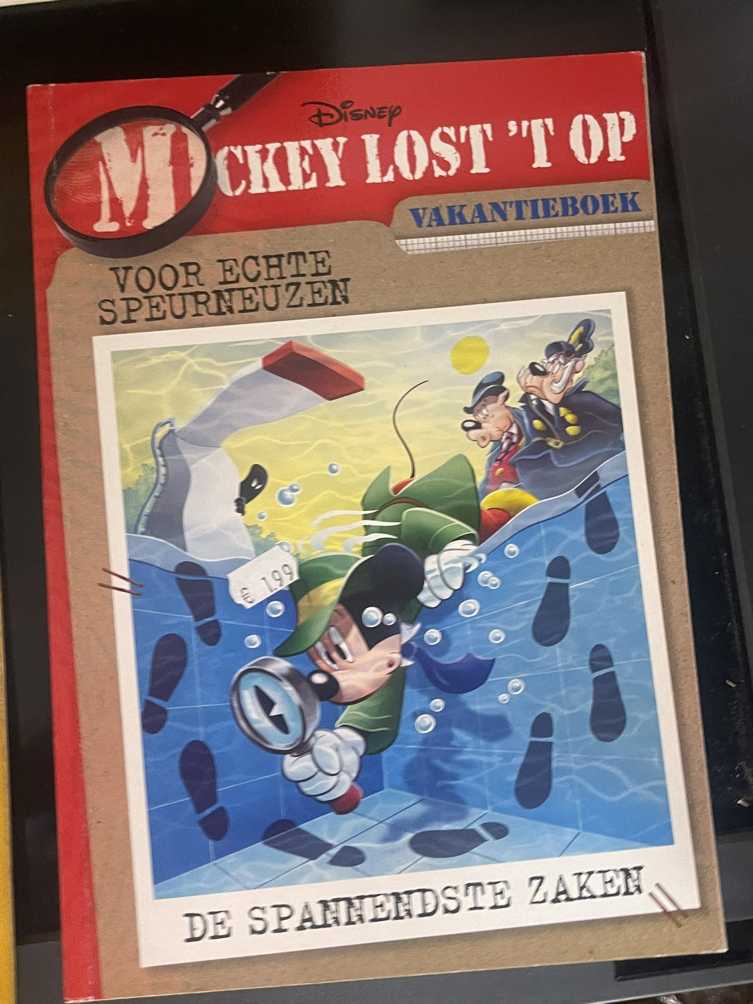 Cover van Mickey lost 't op vakantieboek 2020