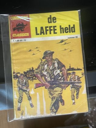 Cover van De laffe held