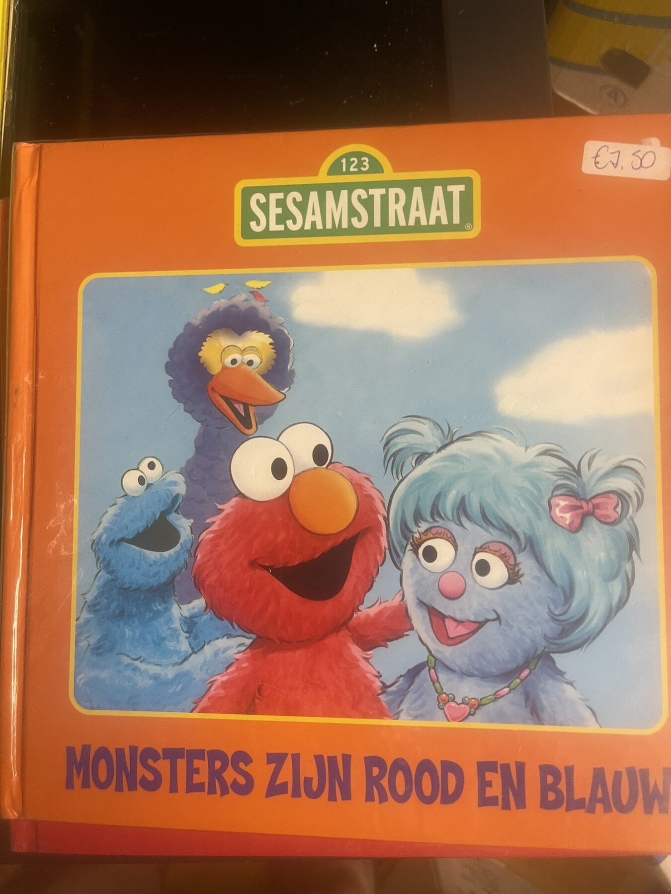 Sesamstraat 11 – Monsters zijn rood en blauw