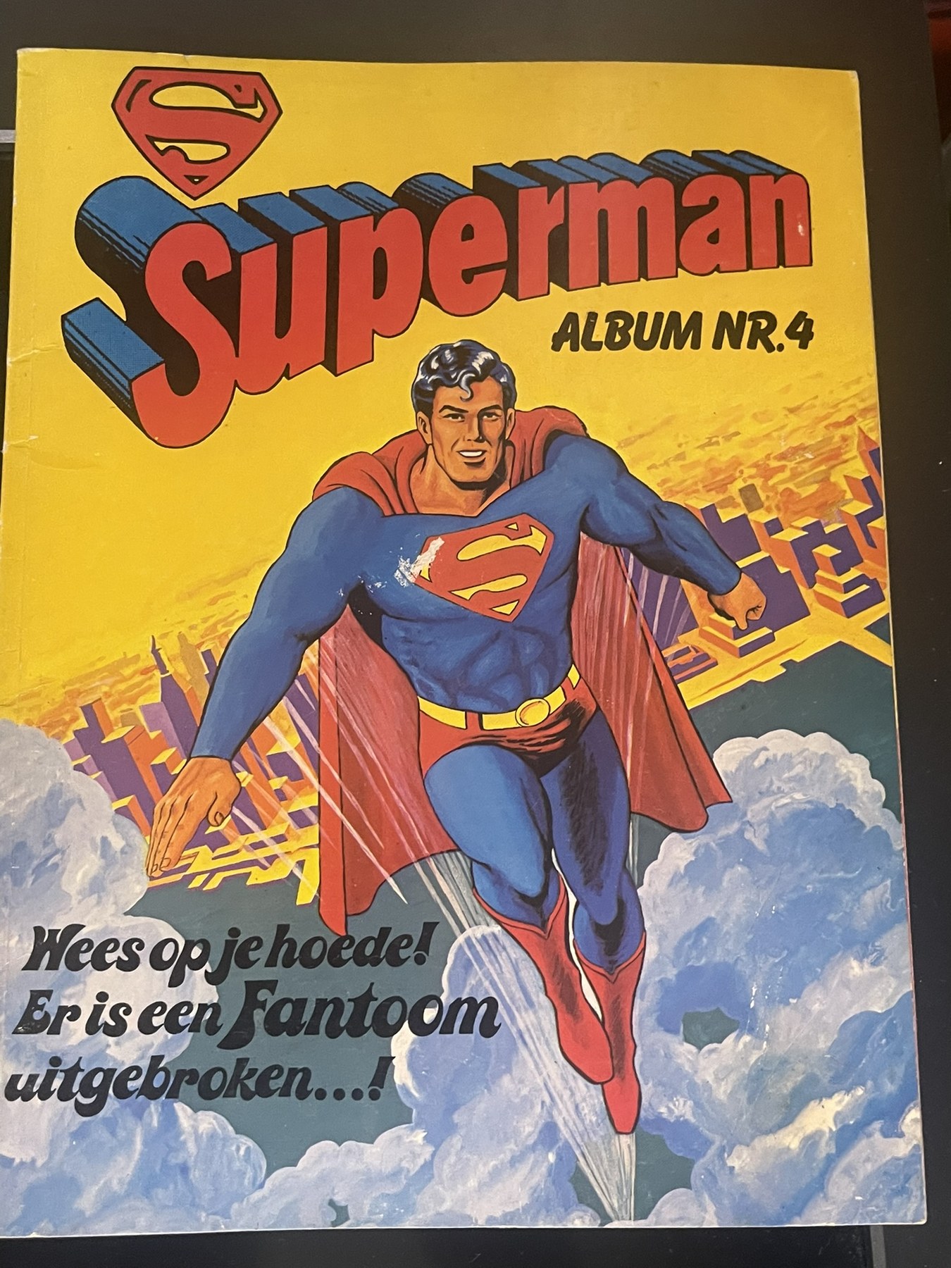Cover van Wees op je hoede! Er is een Fantoom uitgebroken...!