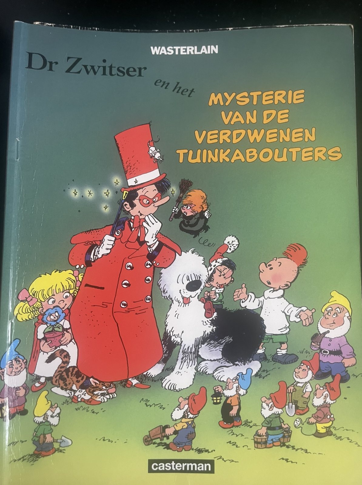 Dr Zwitser en het mysterie van de verdwenen tuinkabouters