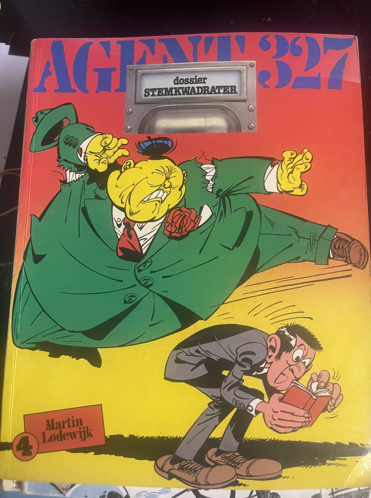 Agent 327 - Dossier Stemkwadraat