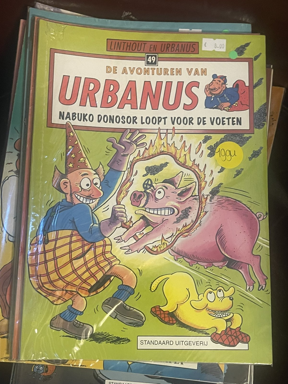 Cover van Nabuko Donosor loopt voor de voeten