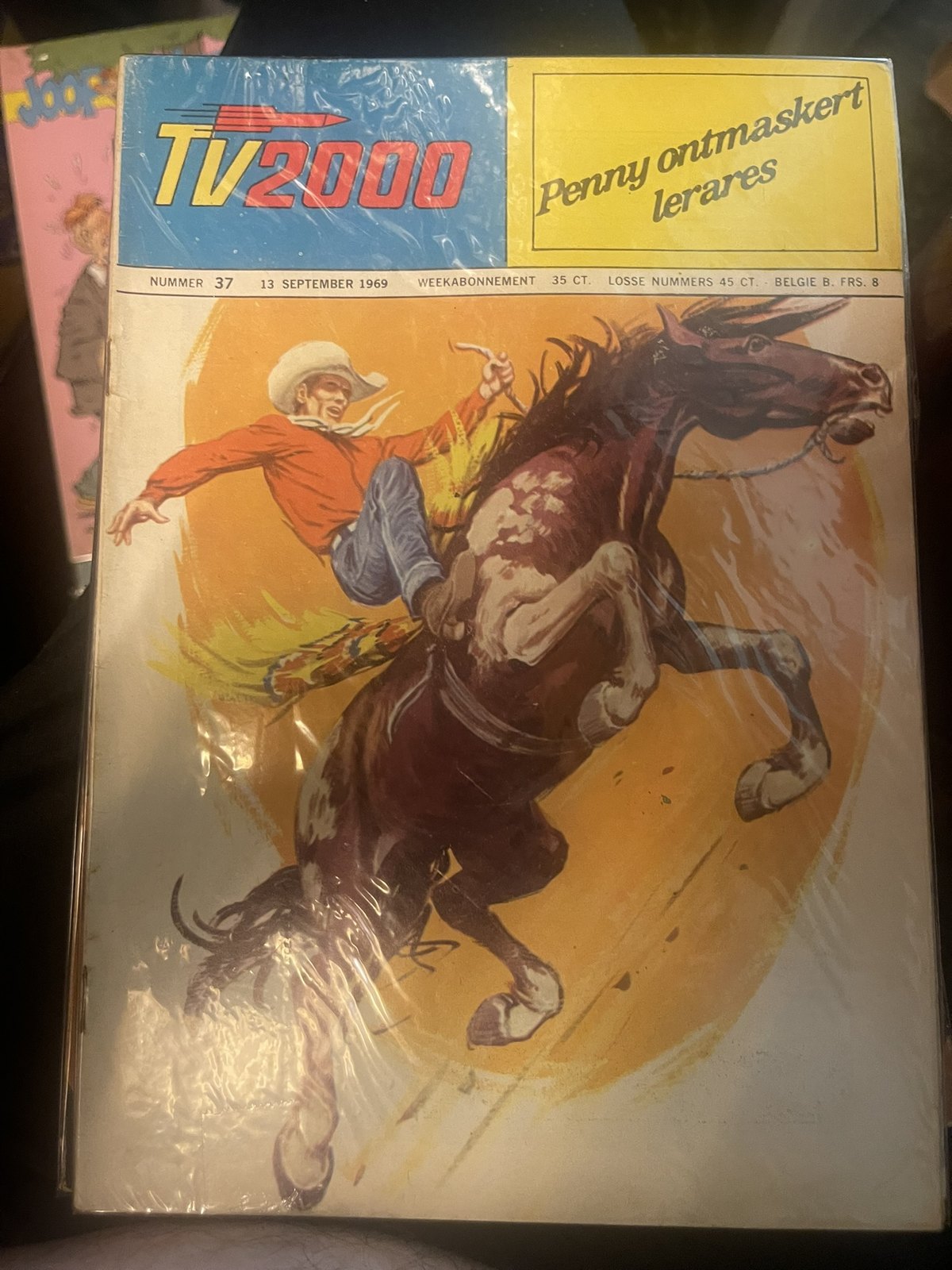 Cover van TV2000 37