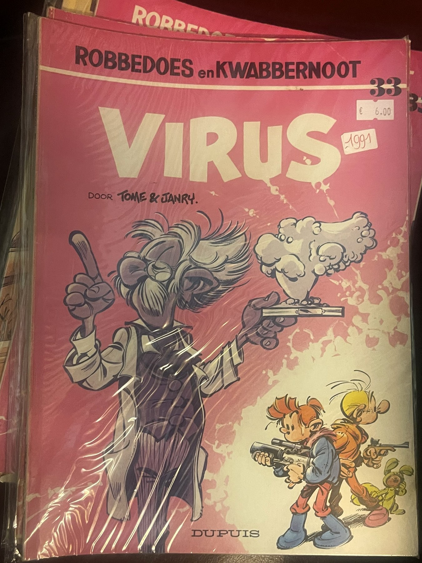 Cover van Virus