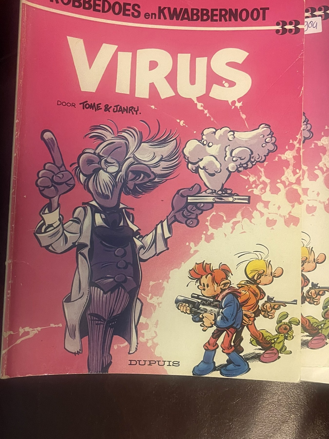 Cover van Virus