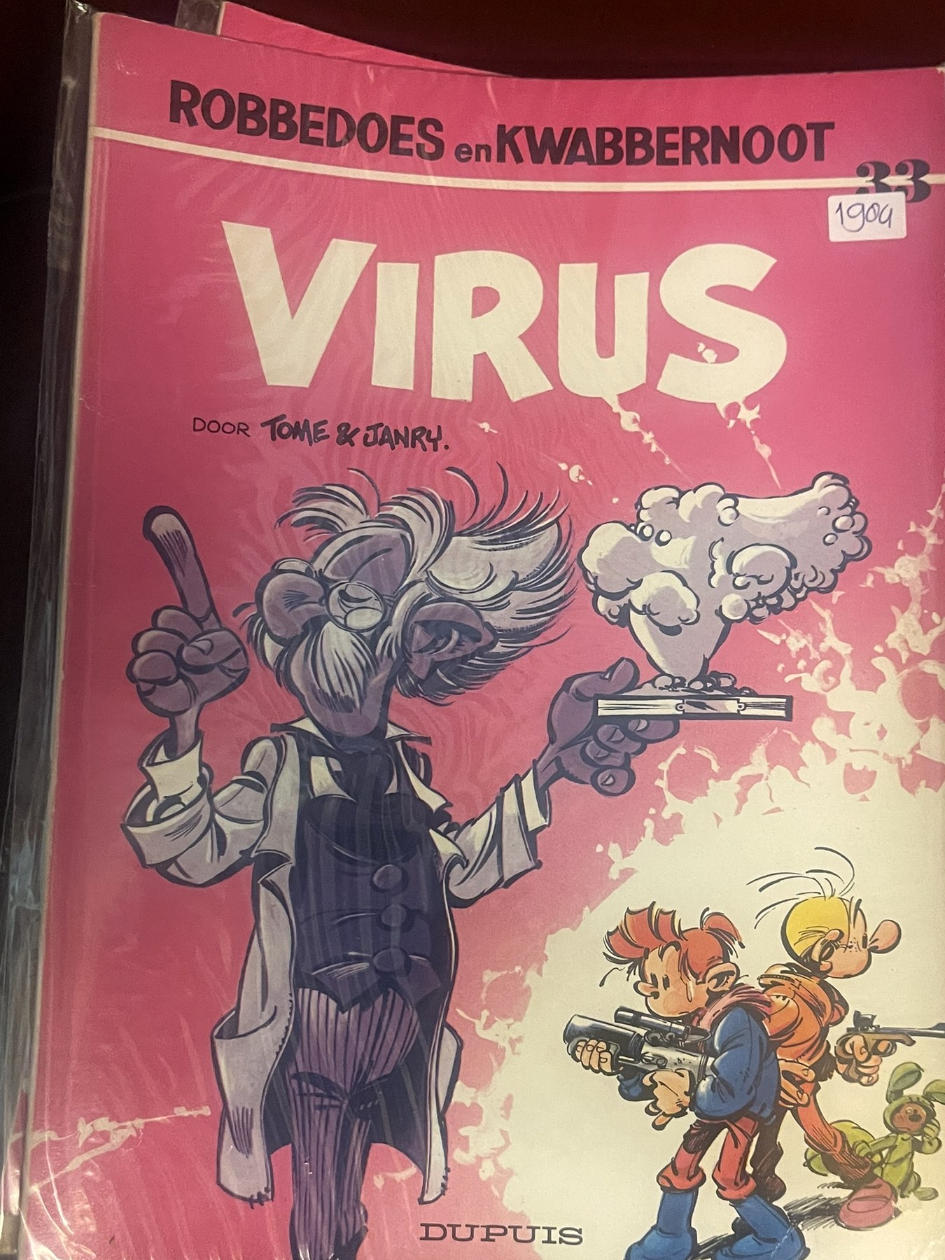 Cover van Virus