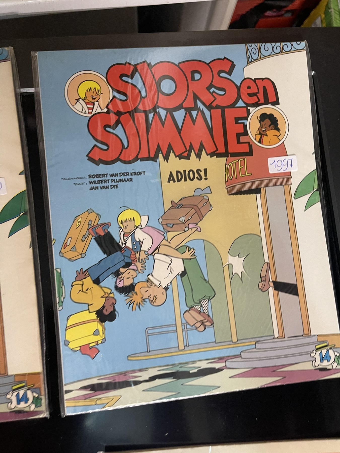 Cover van Adios!