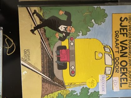 Cover van Sjef van Oekel draaft door