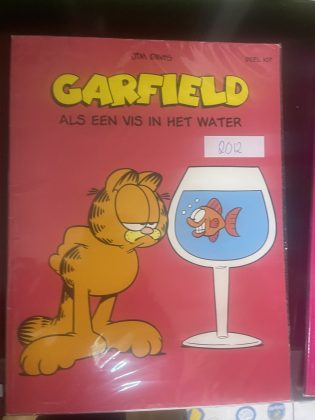 Cover van Garfield als een vis in het water