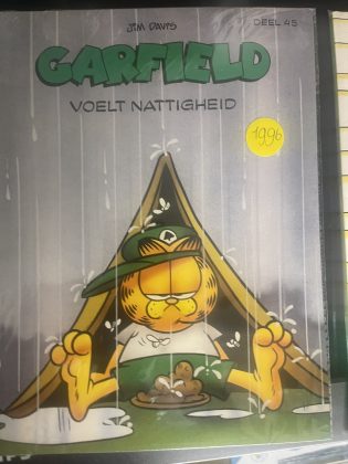 Cover van Garfield voelt nattigheid