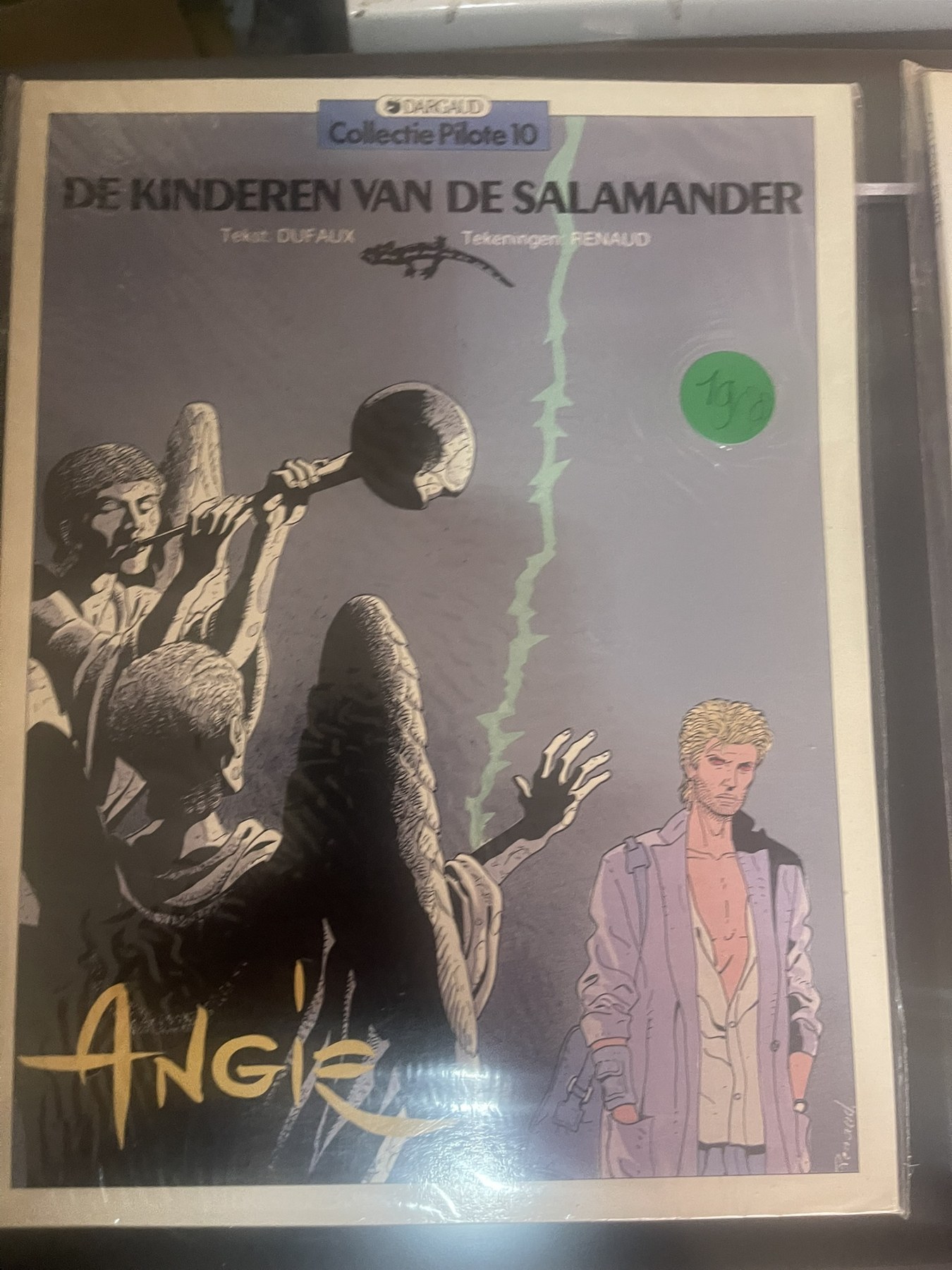 Cover van Angie