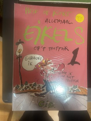 Cover van Allemaal eikels op 't trottoir