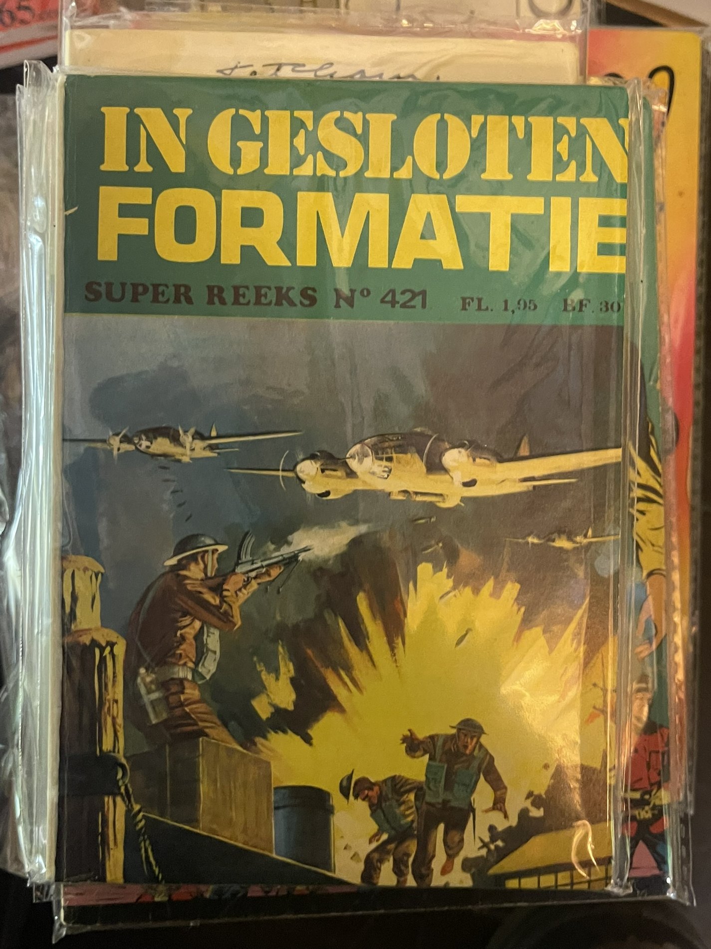 Cover van In gesloten formatie