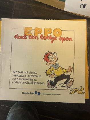 Cover van Eppo doet een boekje open