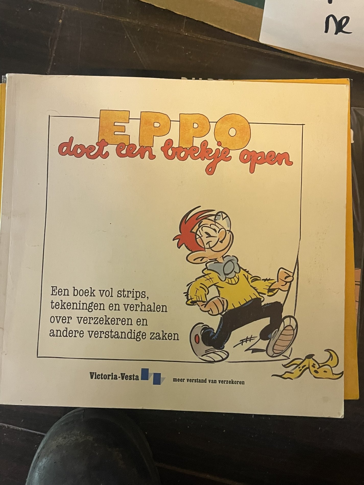 Cover van Eppo doet een boekje open