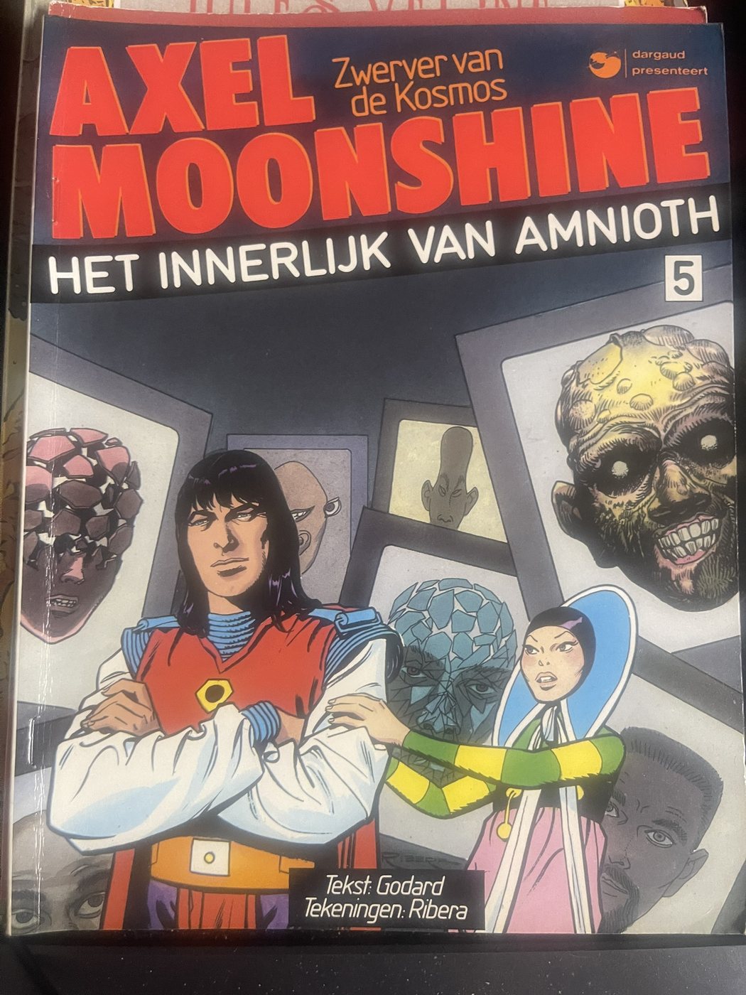 Axel Moonshine 5 - Het innerlijk van Amnioth